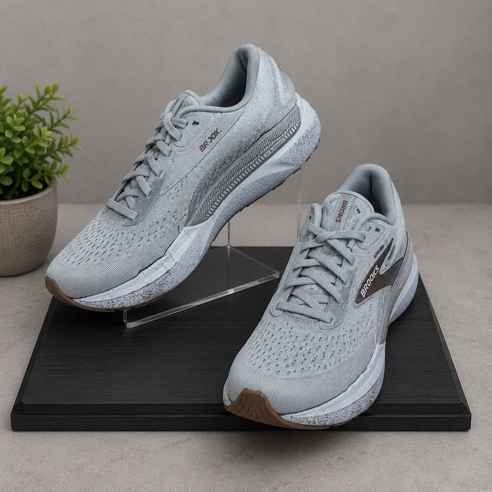 Brooks Women's Sneakers Size 9.5 Mint/Green Running Athletic Shoes